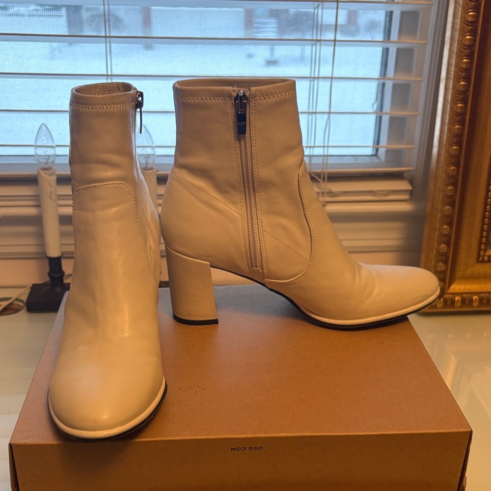 Elegant White Ankle Boots